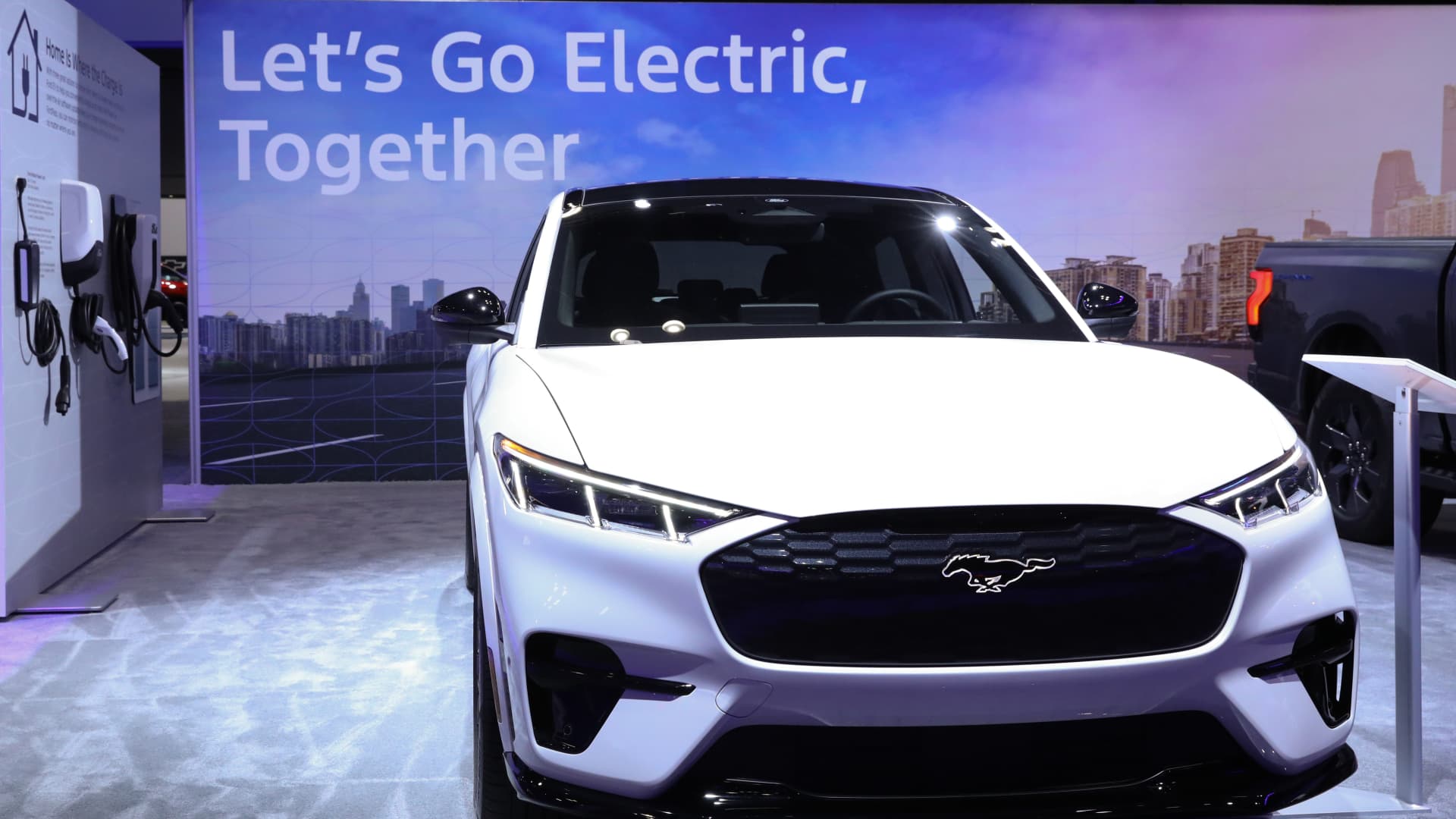 Ford EV benefits program aims to boost sales